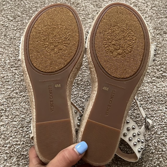Vince camuto wedge sandal. New but no tag - Picture 3 of 3